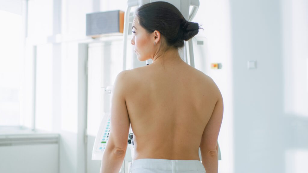 Retrait des implants mammaires